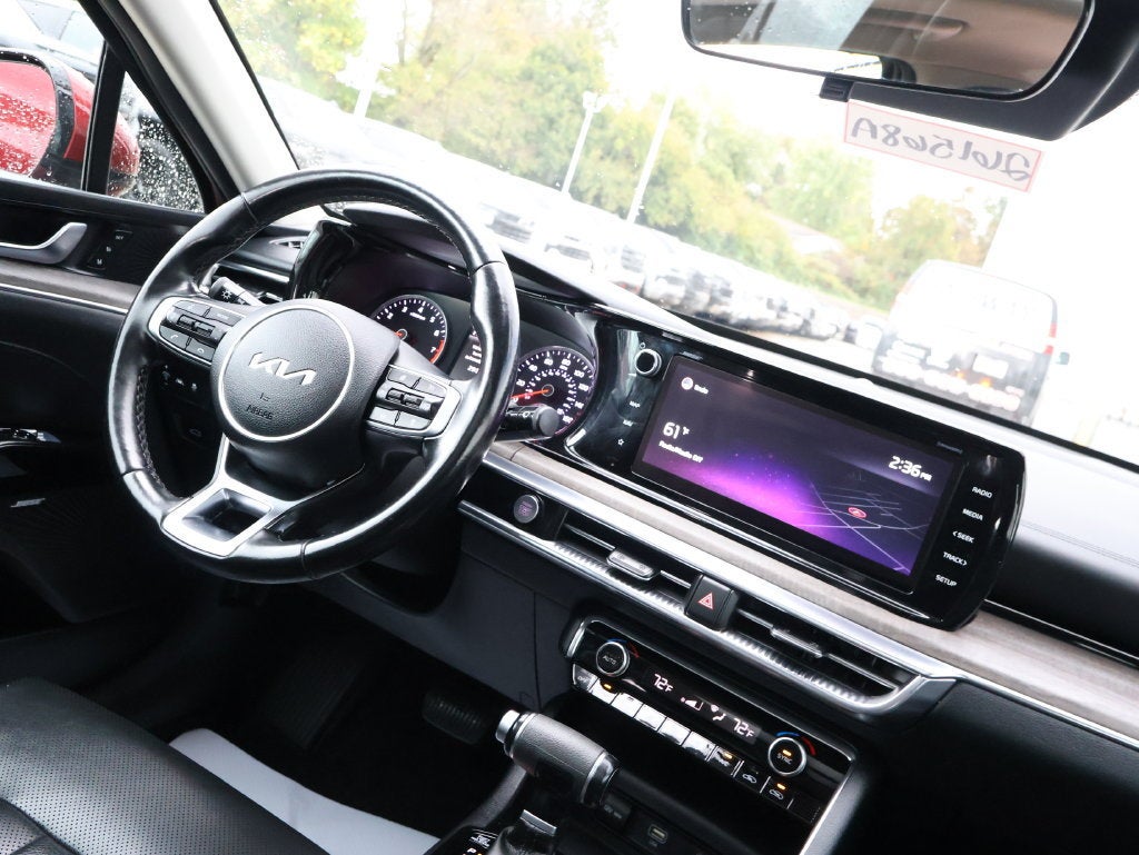 2022 Kia K5 EX