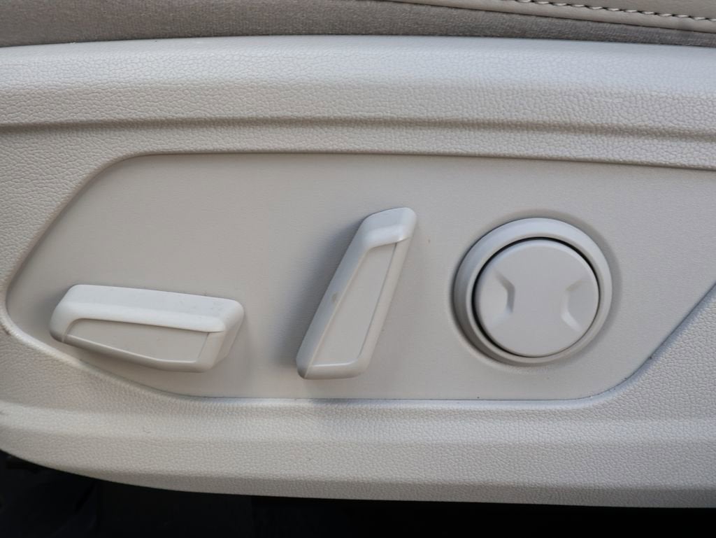 2025 Kia Sorento X-Line EX