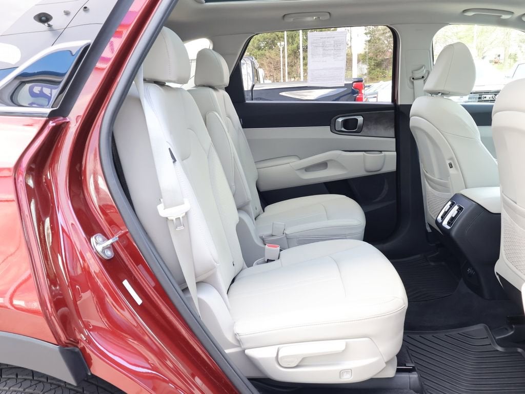 2025 Kia Sorento X-Line EX