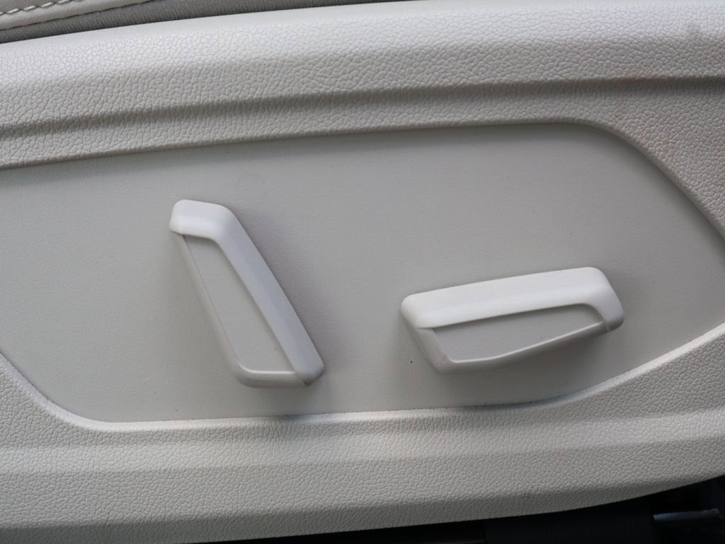 2025 Kia Sorento X-Line EX